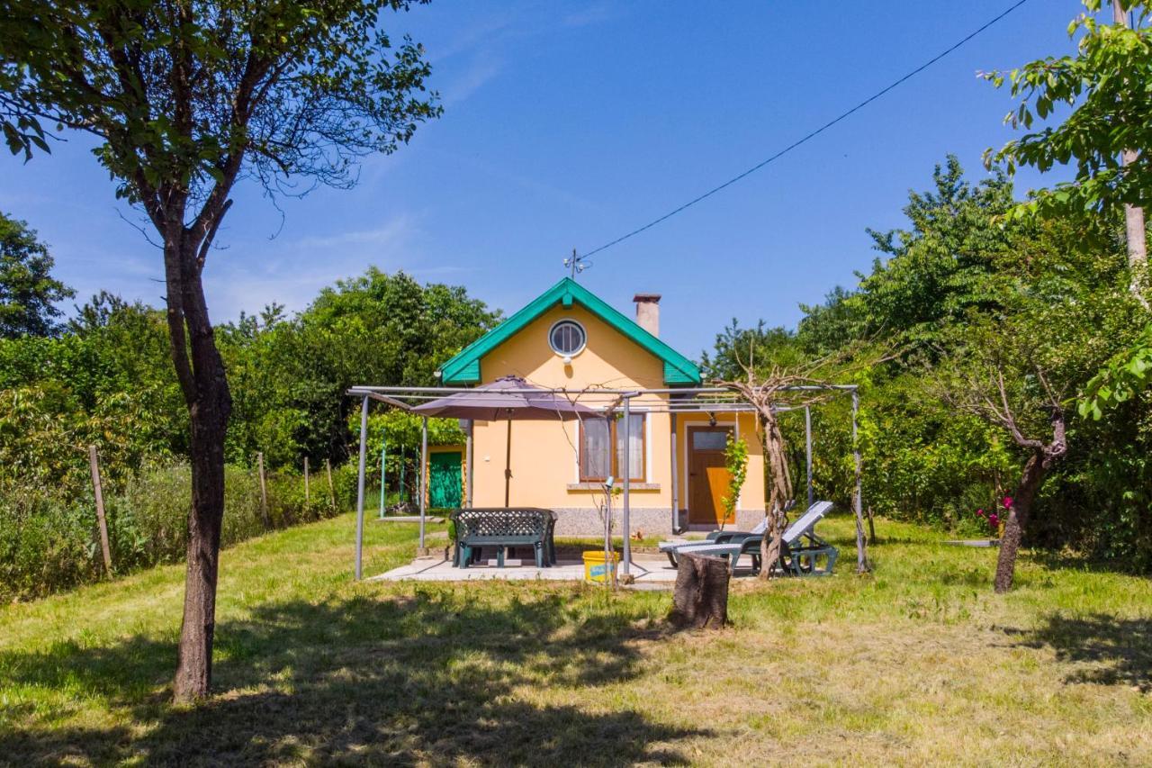 Holiday Home Milkovci Габрово Екстер'єр фото